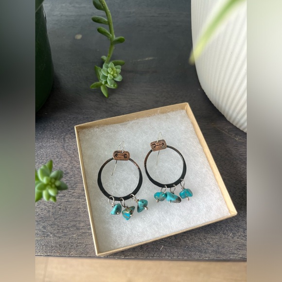 handmade earrings - Picture 2 of 3